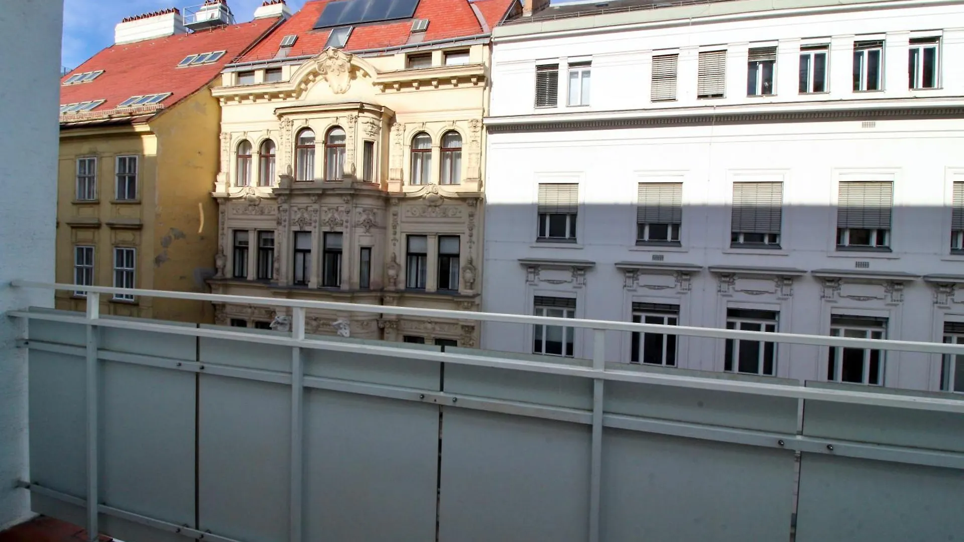 Balcony Apartment - Next To Opera Βιέννη