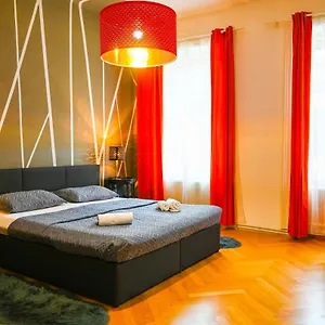 Highlight Center Apartment