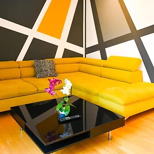 Modern Center Apartment