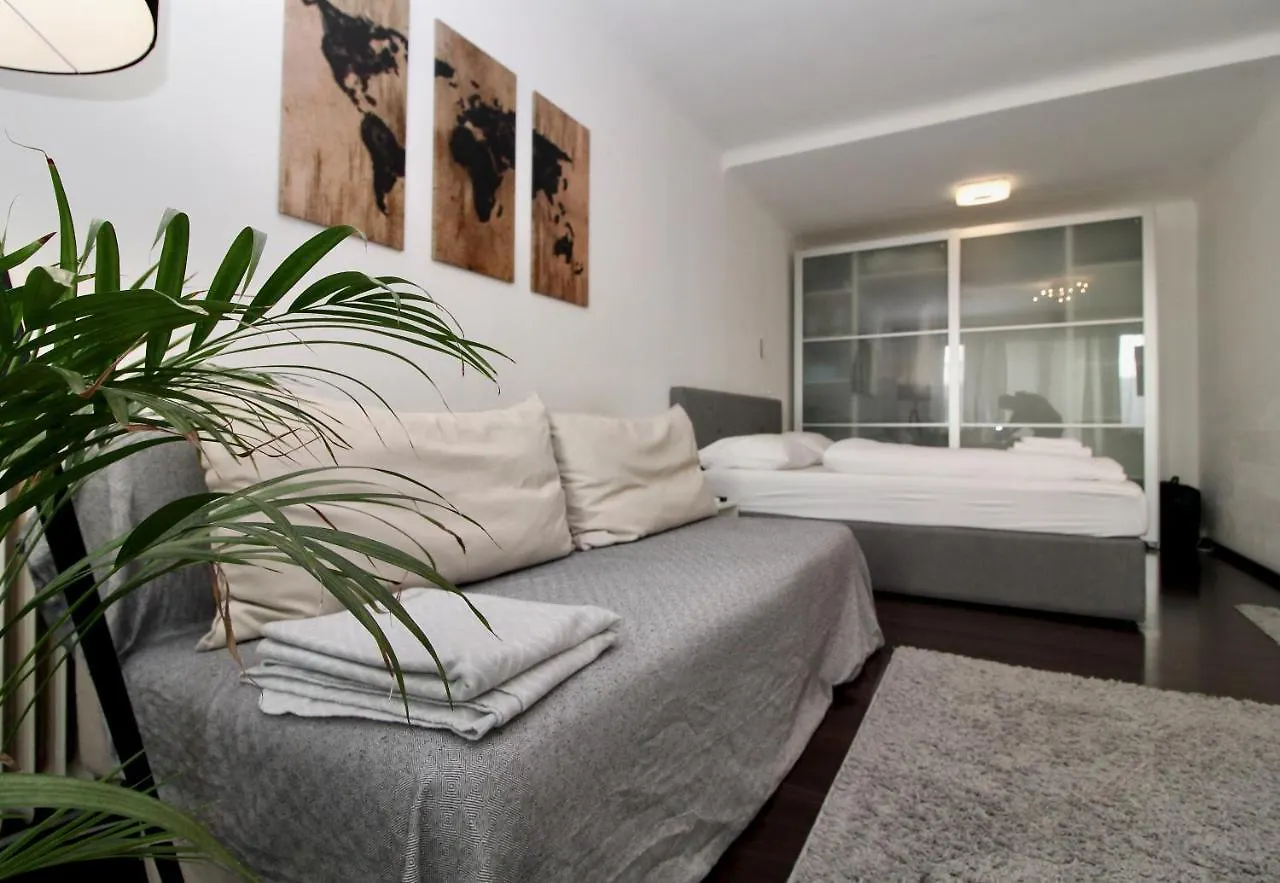Balcony Apartment - Next To Opera Wien
